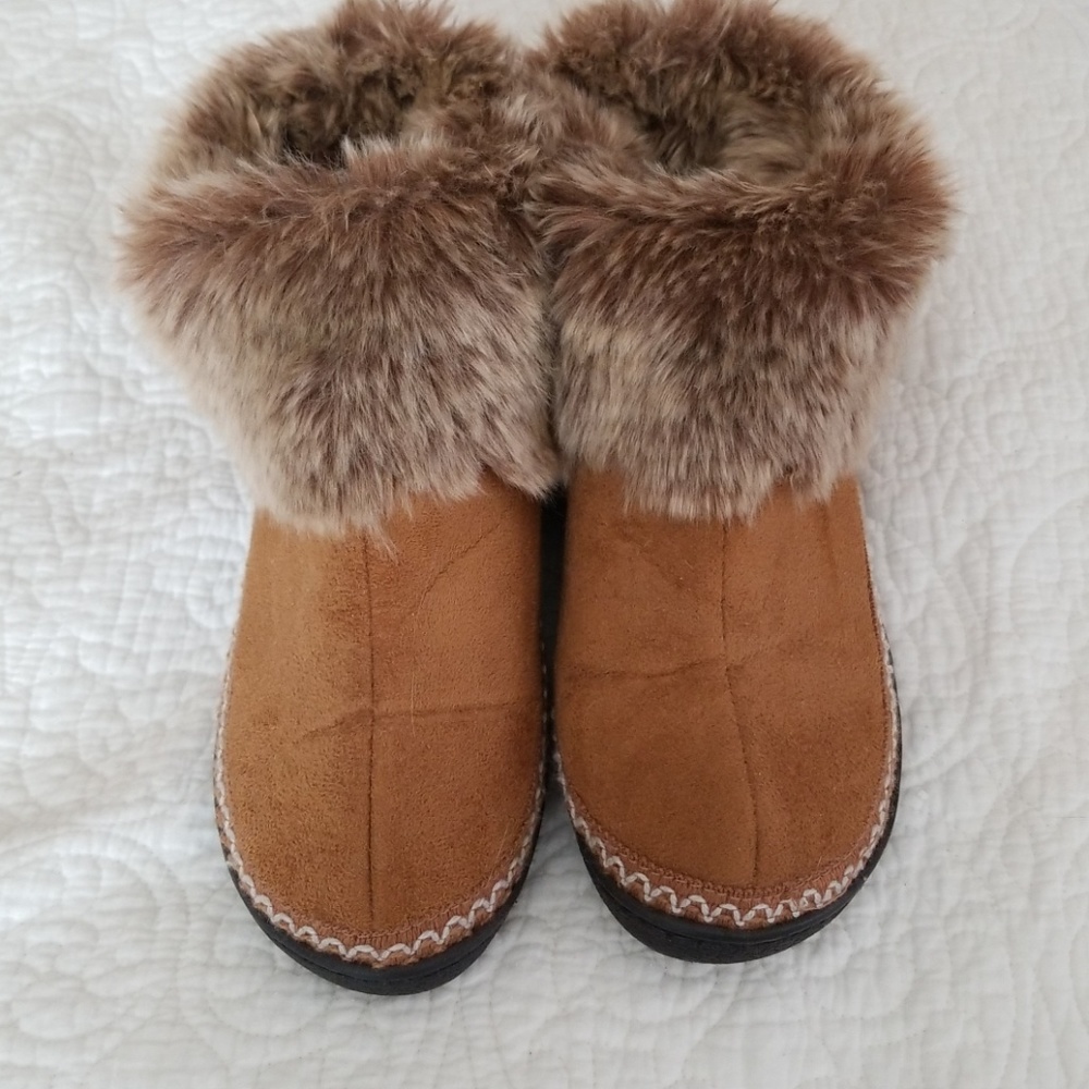 Isotoner house shoes